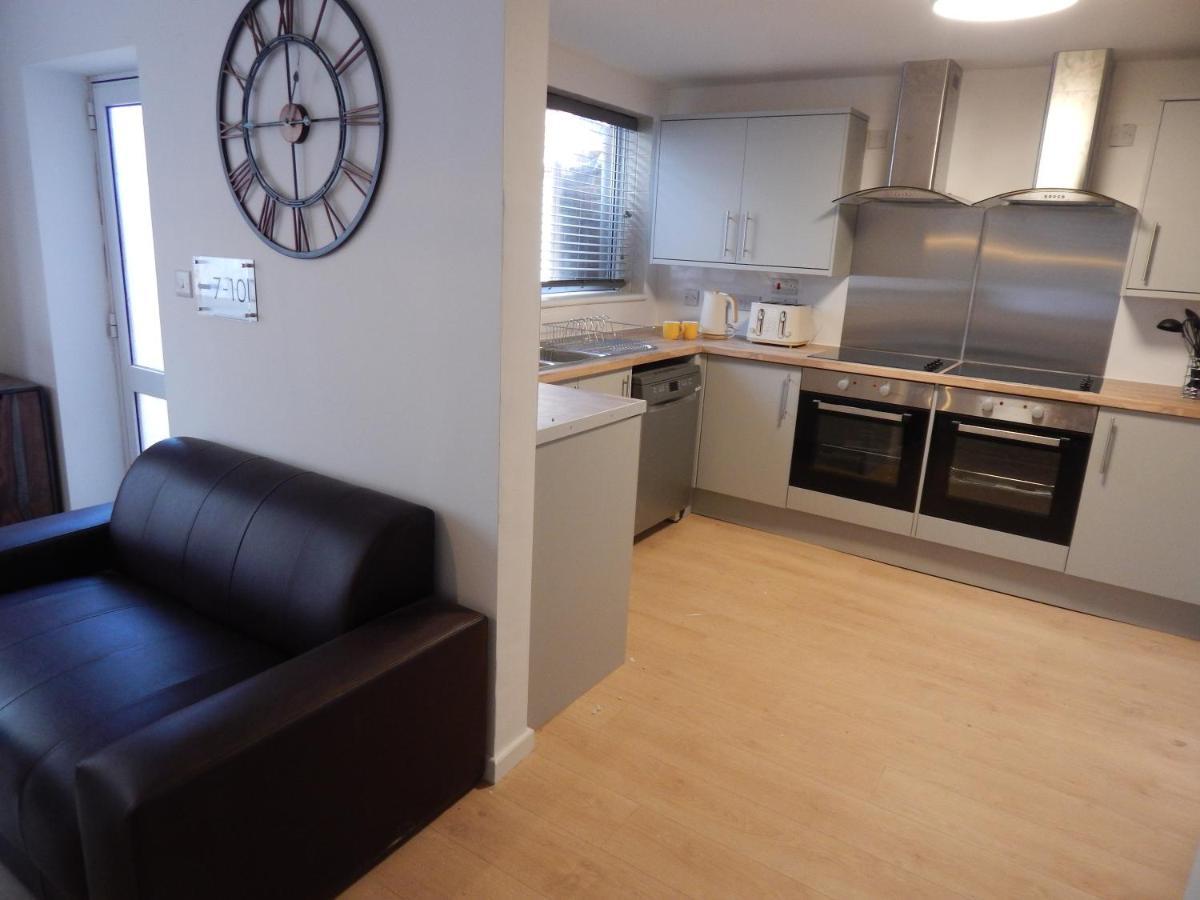 Modern, Well Located En-Suite Rooms With Parking - Orbitat Accommodations CBG Exterior foto