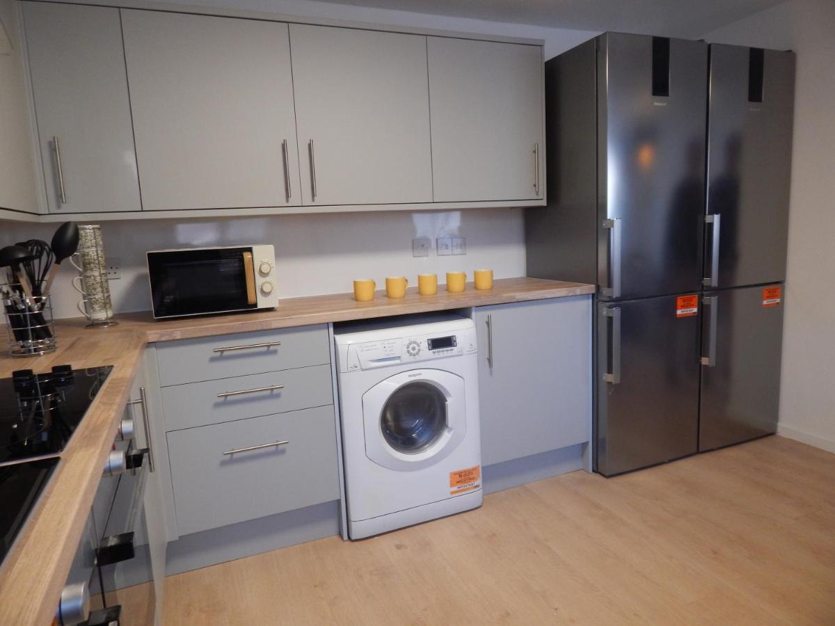 Modern, Well Located En-Suite Rooms With Parking - Orbitat Accommodations CBG Exterior foto