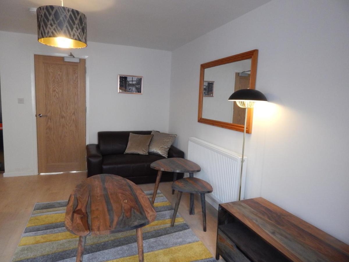 Modern, Well Located En-Suite Rooms With Parking - Orbitat Accommodations CBG Exterior foto