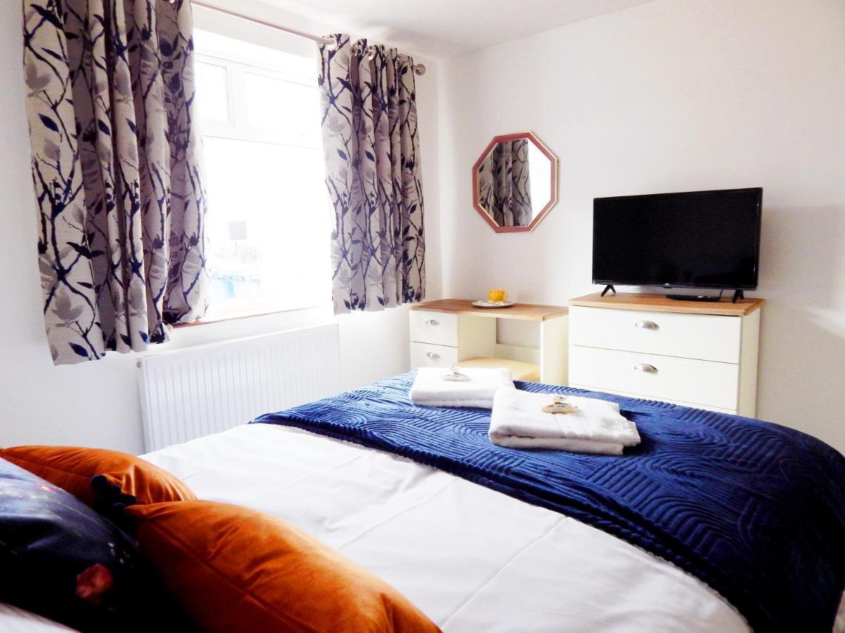Modern, Well Located En-Suite Rooms With Parking - Orbitat Accommodations CBG Exterior foto