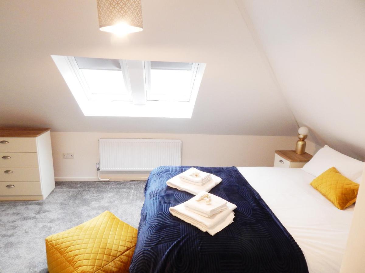 Modern, Well Located En-Suite Rooms With Parking - Orbitat Accommodations CBG Exterior foto