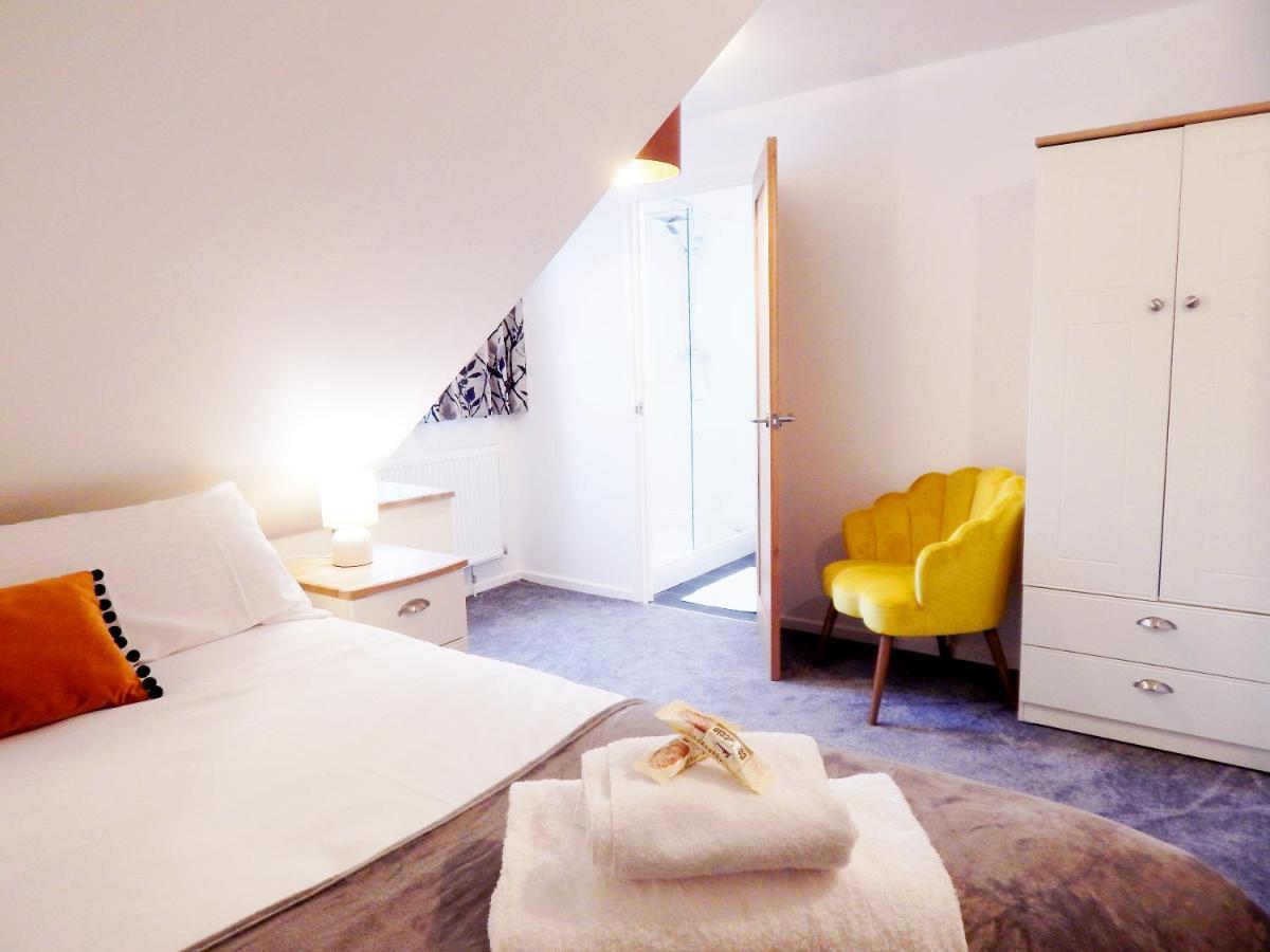 Modern, Well Located En-Suite Rooms With Parking - Orbitat Accommodations CBG Exterior foto
