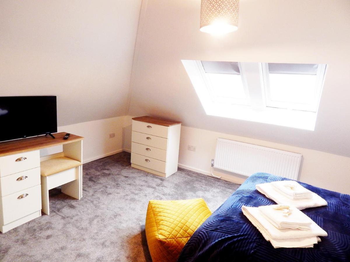 Modern, Well Located En-Suite Rooms With Parking - Orbitat Accommodations CBG Exterior foto