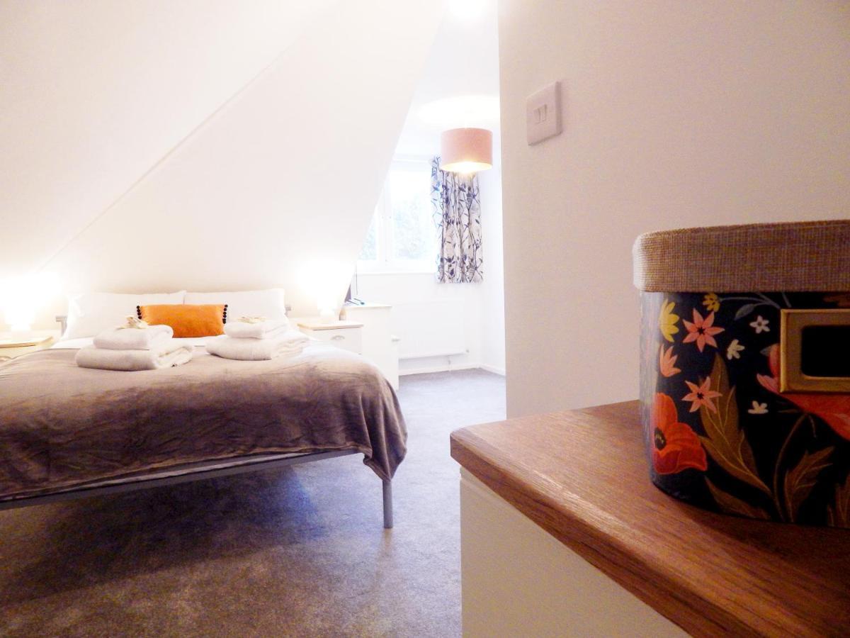 Modern, Well Located En-Suite Rooms With Parking - Orbitat Accommodations CBG Exterior foto